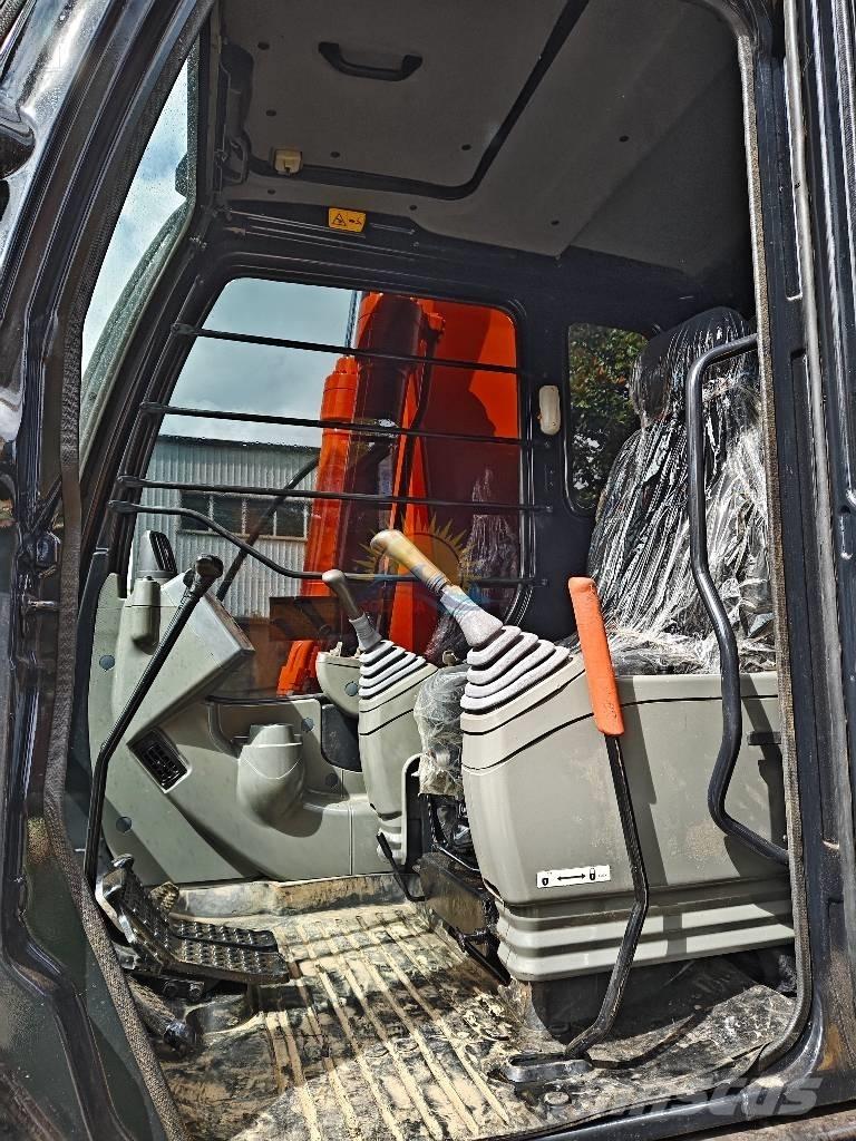 Hitachi ZX 130 Roomikekskavaatorid