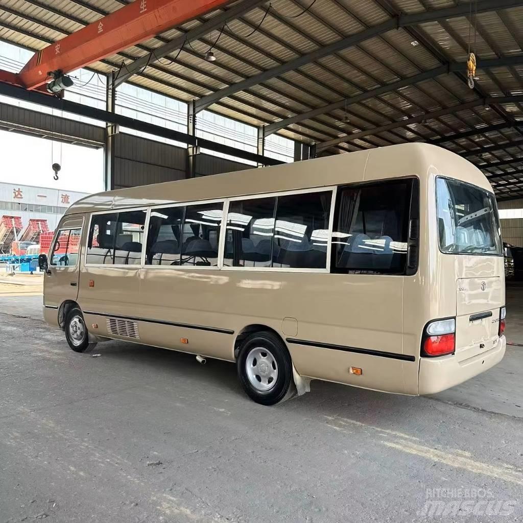 Toyota Coaster Bus Väikebussid