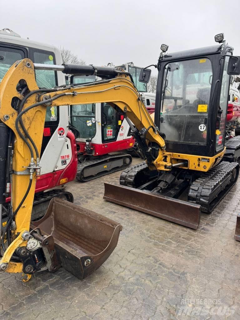 CAT 302.7 D Miniekskavaatorid < 7 t