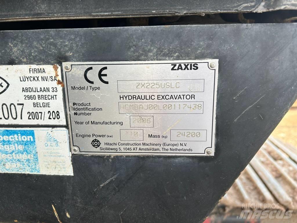 Hitachi ZX 225 Roomikekskavaatorid