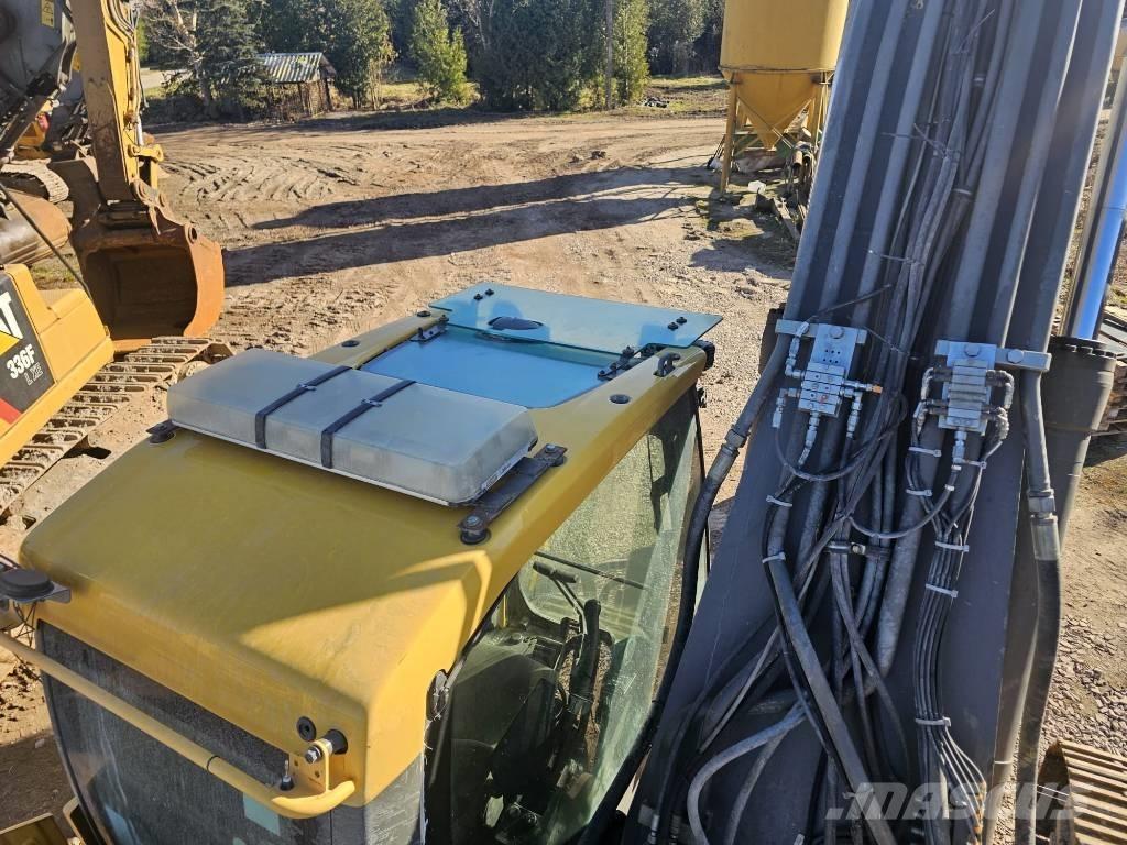 Volvo EC 300 EL Roomikekskavaatorid