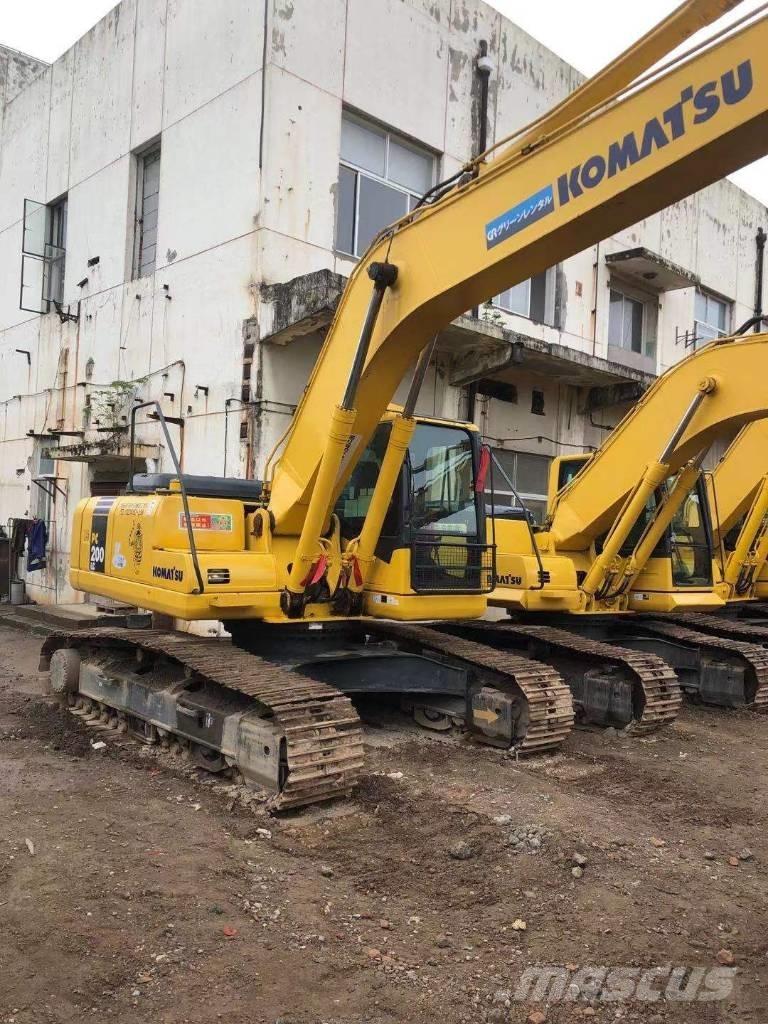 Komatsu PC 200 LC Roomikekskavaatorid