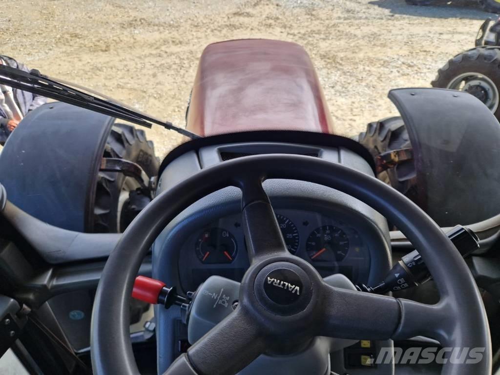 Valtra T 180 Traktorid