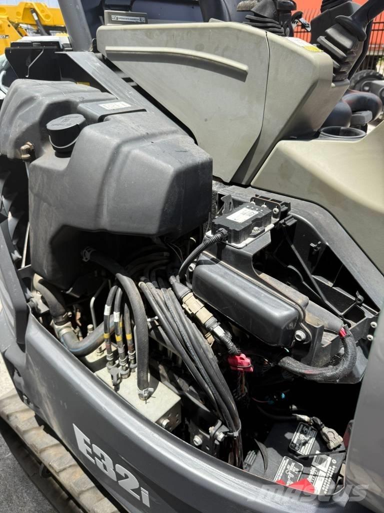 Bobcat E 32i Miniekskavaatorid < 7 t