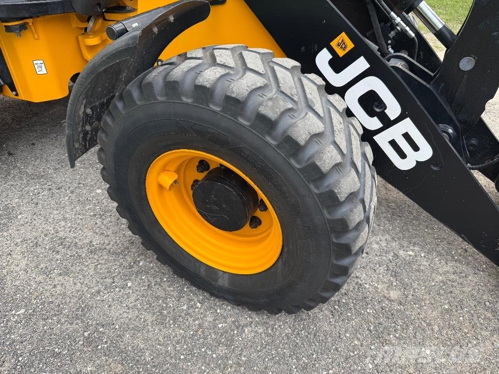 JCB 407 Rataslaadurid