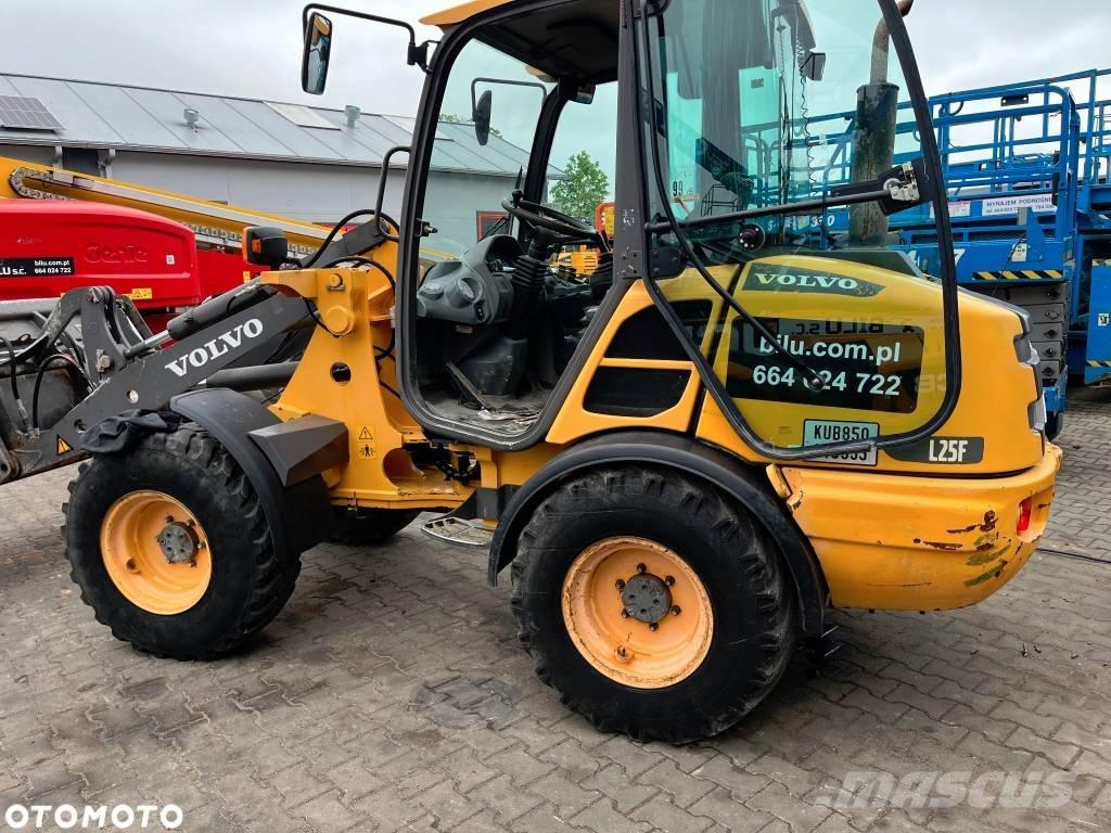 Volvo L 25 F Rataslaadurid