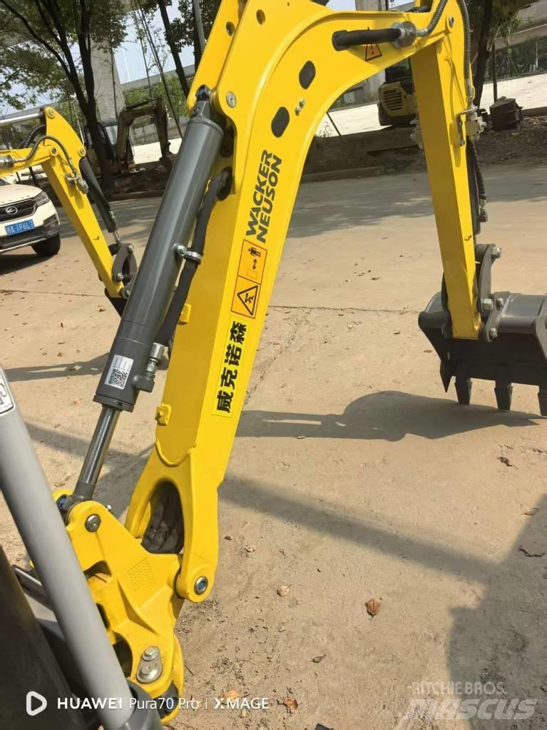 Wacker Neuson EZ 20 Roomikekskavaatorid