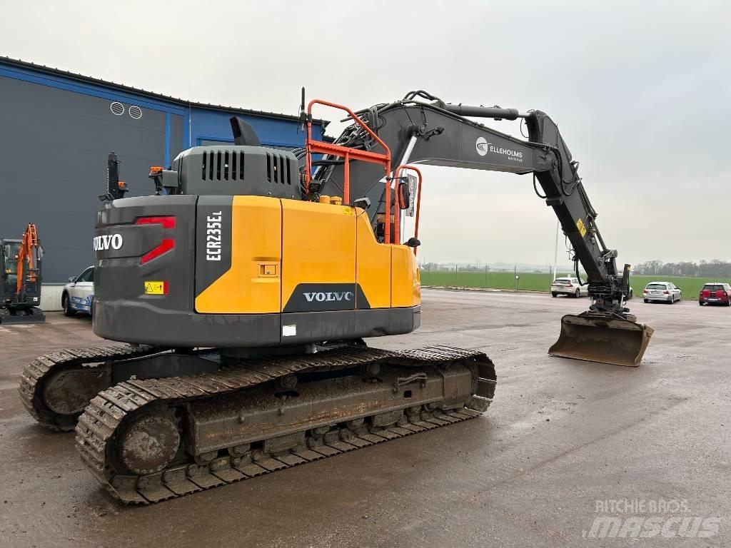 Volvo ECR 235 E Roomikekskavaatorid
