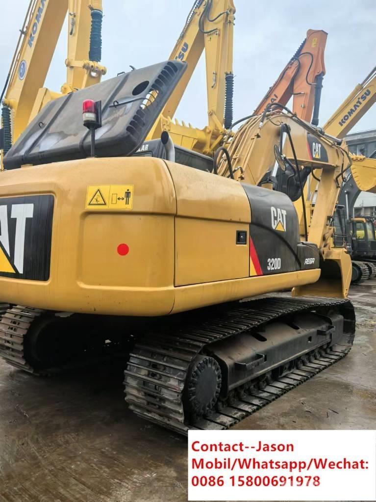 CAT 320 D Roomikekskavaatorid