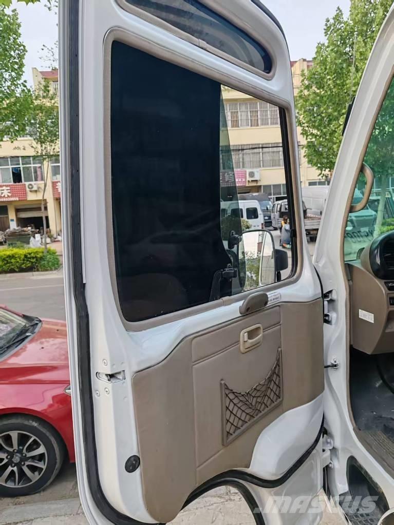 Toyota Coaster Linnadevahelised bussid