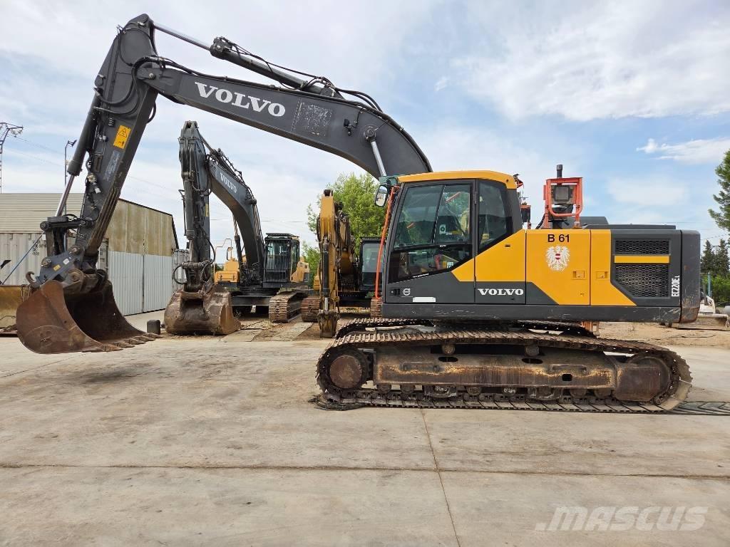 Volvo EC 220 E Roomikekskavaatorid