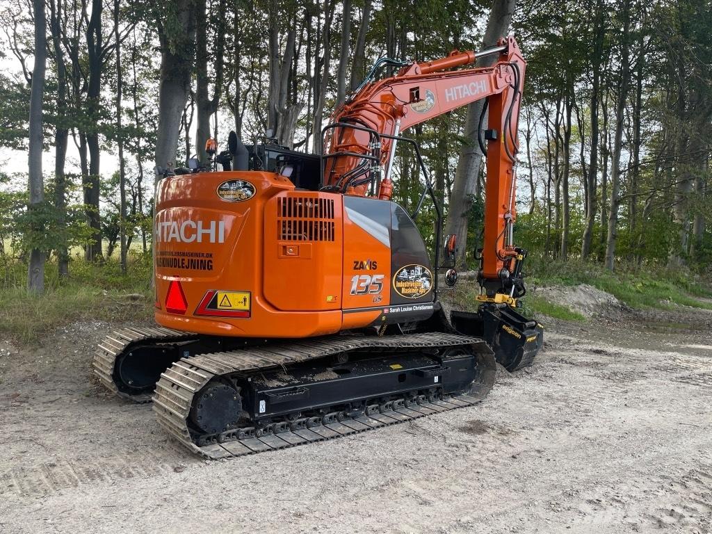 Hitachi ZX 135 US-7 Roomikekskavaatorid