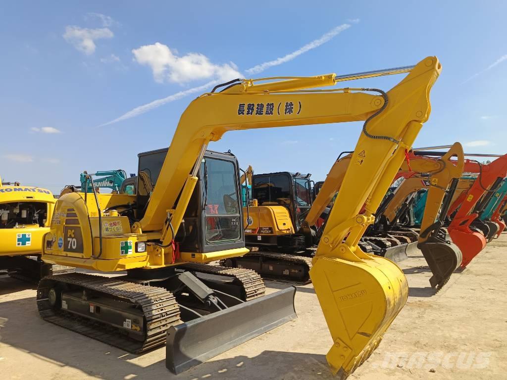 Komatsu PC 70-8 Roomikekskavaatorid