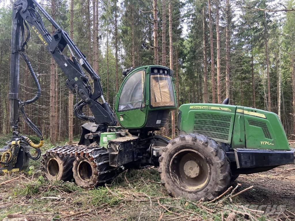 John Deere 1170 E Harvesterid