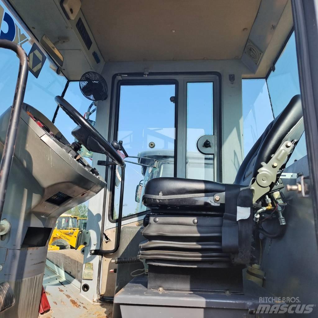 XCMG XS 223 J Ühe trumliga rullid