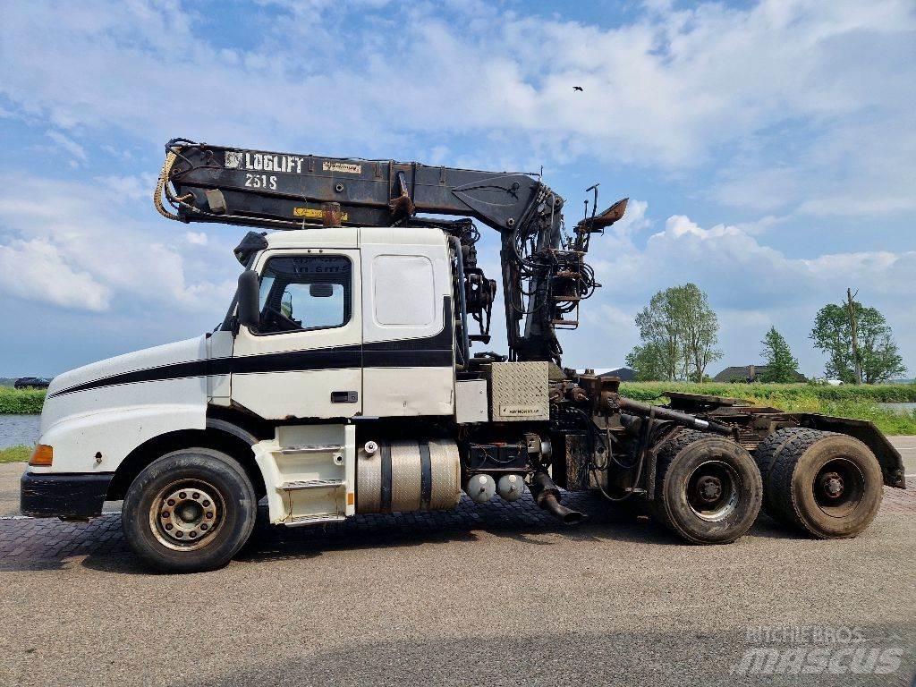 Volvo NH12.460 Sadulveokid