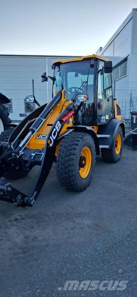 JCB 409 Rataslaadurid