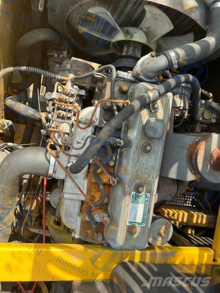 Xinyuan XYB75 Ratasekskavaatorid