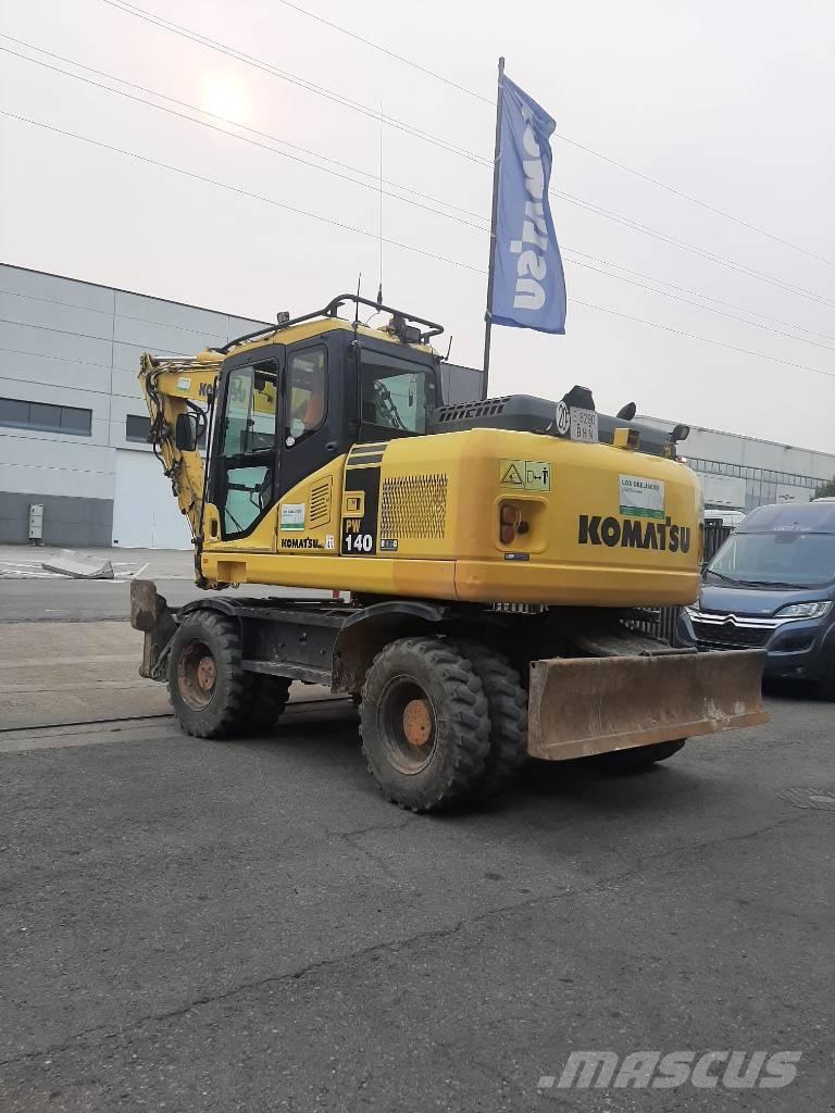 Komatsu PW 140-7 Ratasekskavaatorid