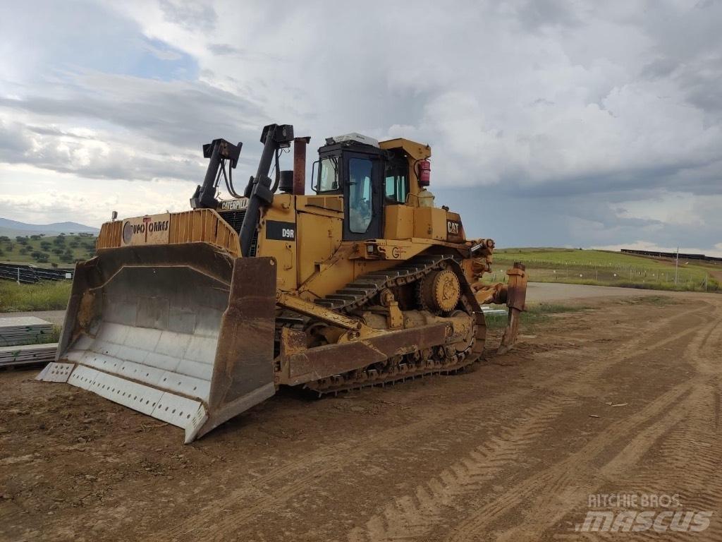 CAT D 9 R Buldooserid