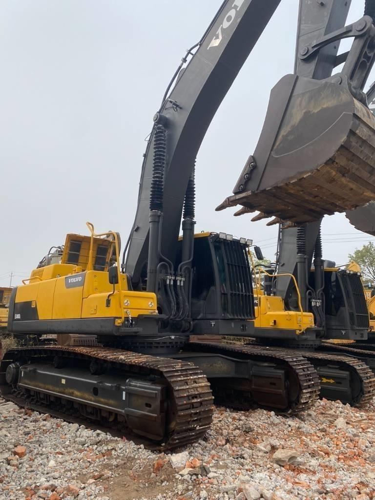 Volvo 480D Roomikekskavaatorid