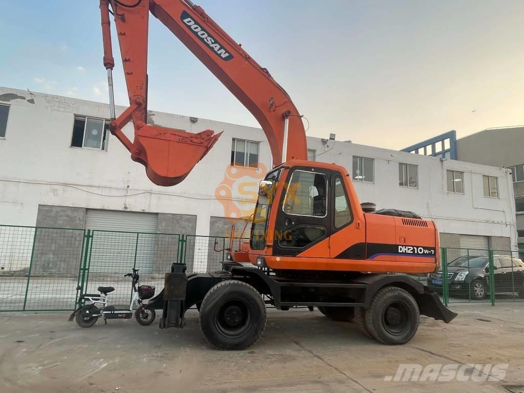 Doosan DH210W-7 Ratasekskavaatorid