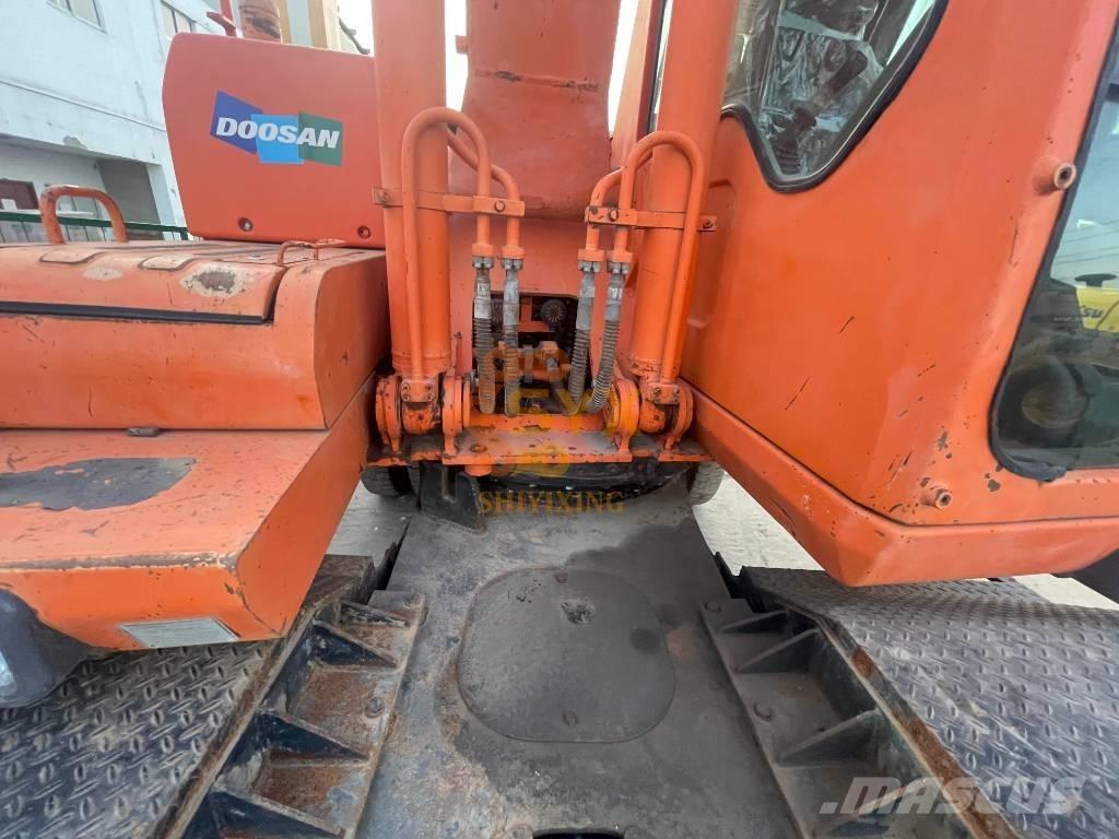 Doosan DH210W-7 Ratasekskavaatorid