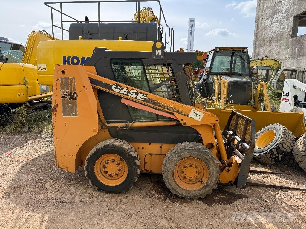 CASE 410 Kompaktlaadurid