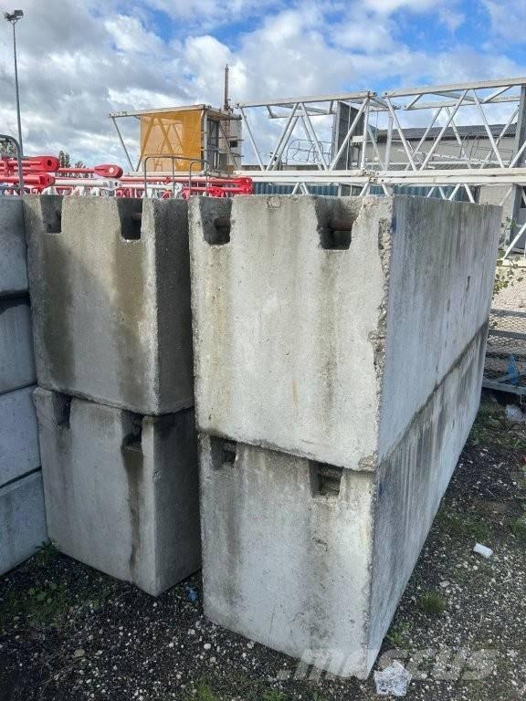 Potain MR 225 Tornkraanad