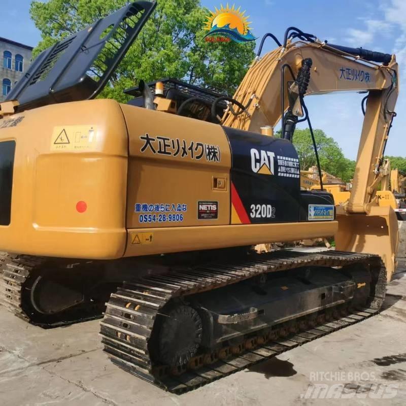 CAT 320d2 Väikeekskavaatorid 7t-12t