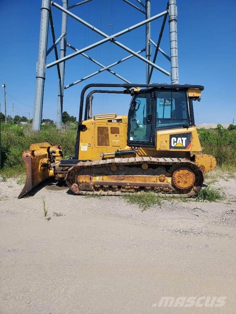 CAT D 6 K 2 LGP Buldooserid