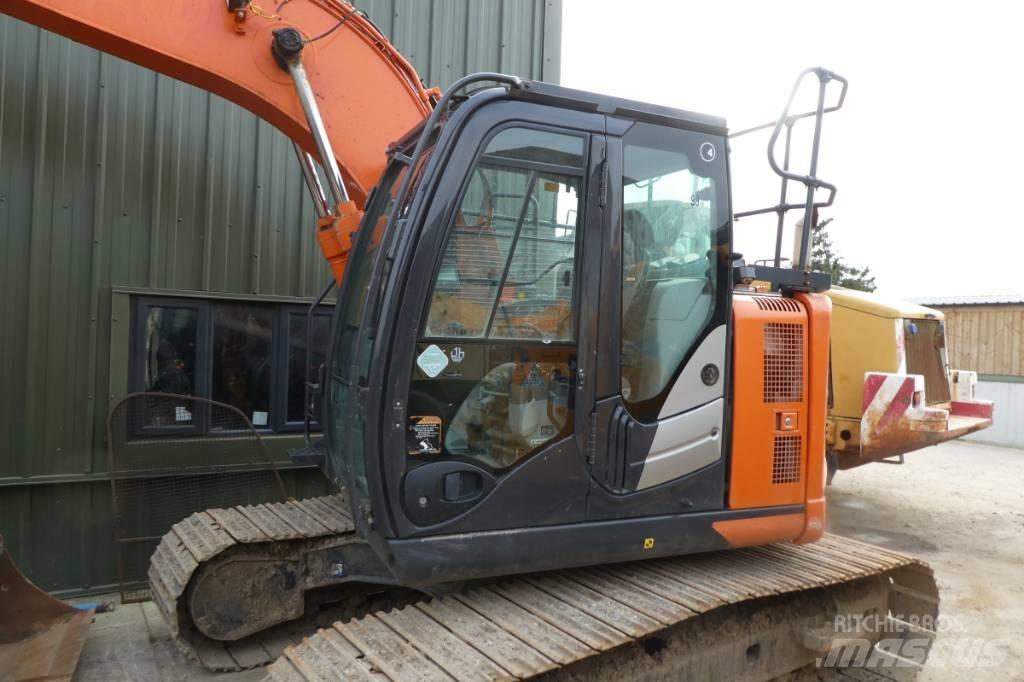 Hitachi ZX 135 US-6 Roomikekskavaatorid