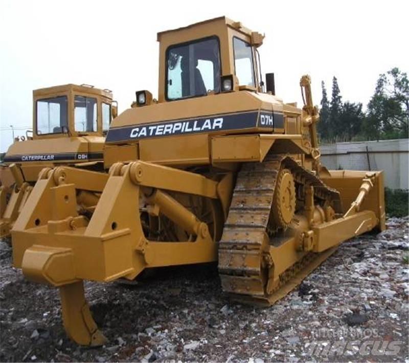 CAT D7H Buldooserid
