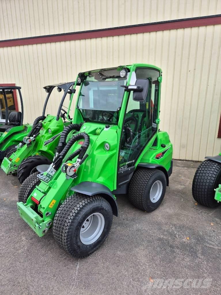 Avant 530 Mitmeotstarbelised laadurid