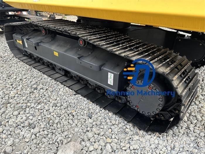 Komatsu PC 210-8 Roomikekskavaatorid
