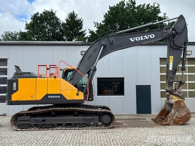 Volvo EC 300 EL Roomikekskavaatorid