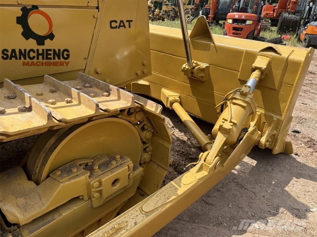 CAT D6G Buldooserid