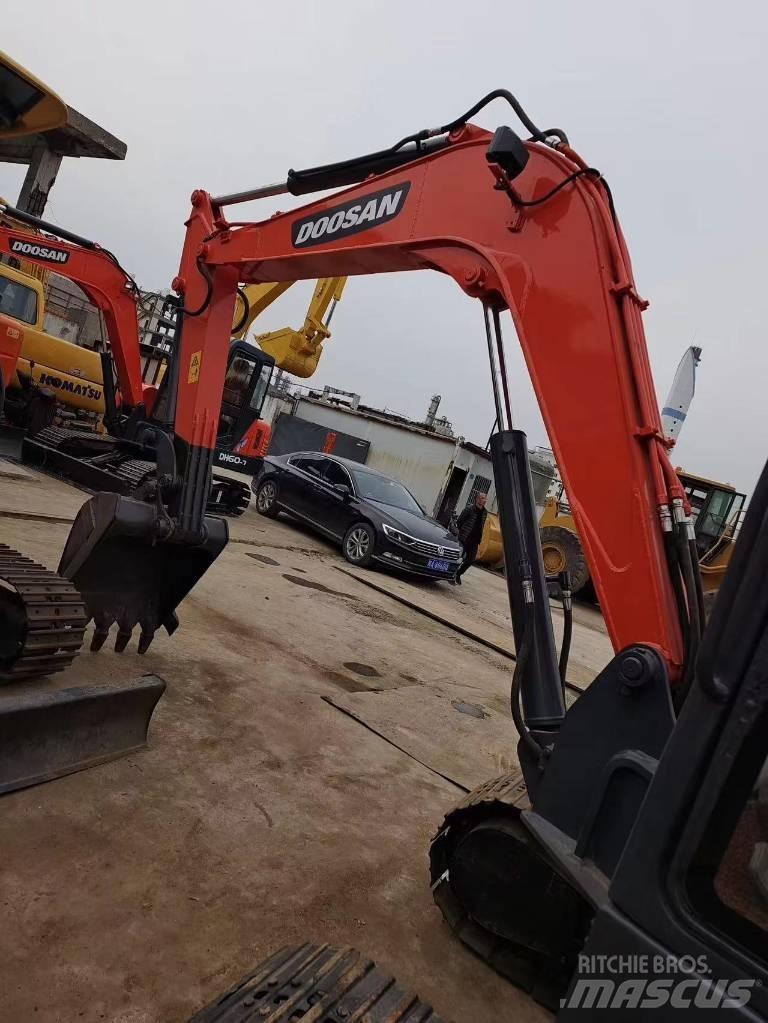 Doosan DH 60-7 Miniekskavaatorid < 7 t