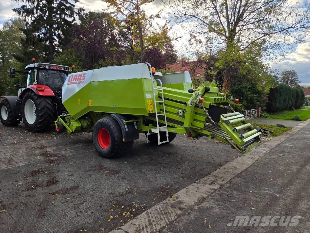 CLAAS Quandrant 2200 Heinapressid