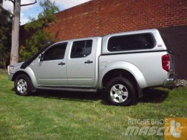 Nissan NAVARA ST-X Kaubikud