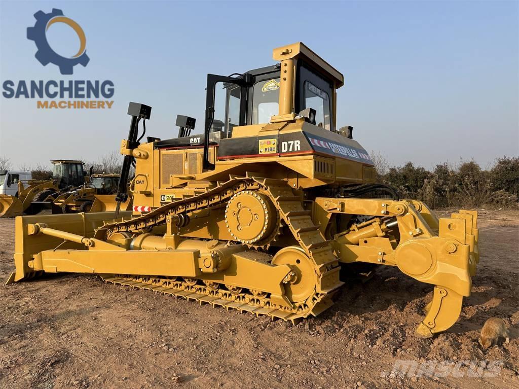 CAT D7R Buldooserid