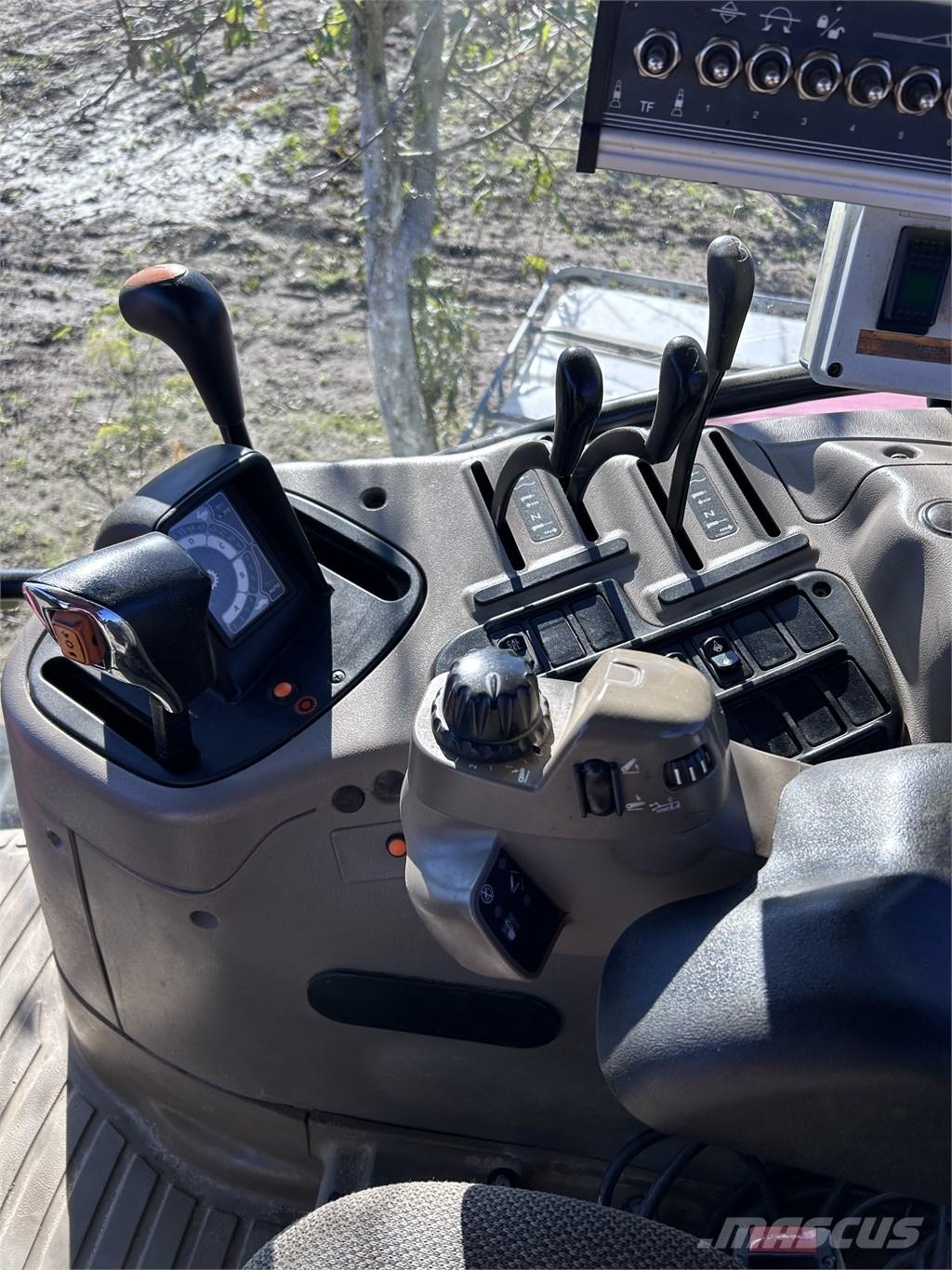 CASE Maxxum 125 Traktorid