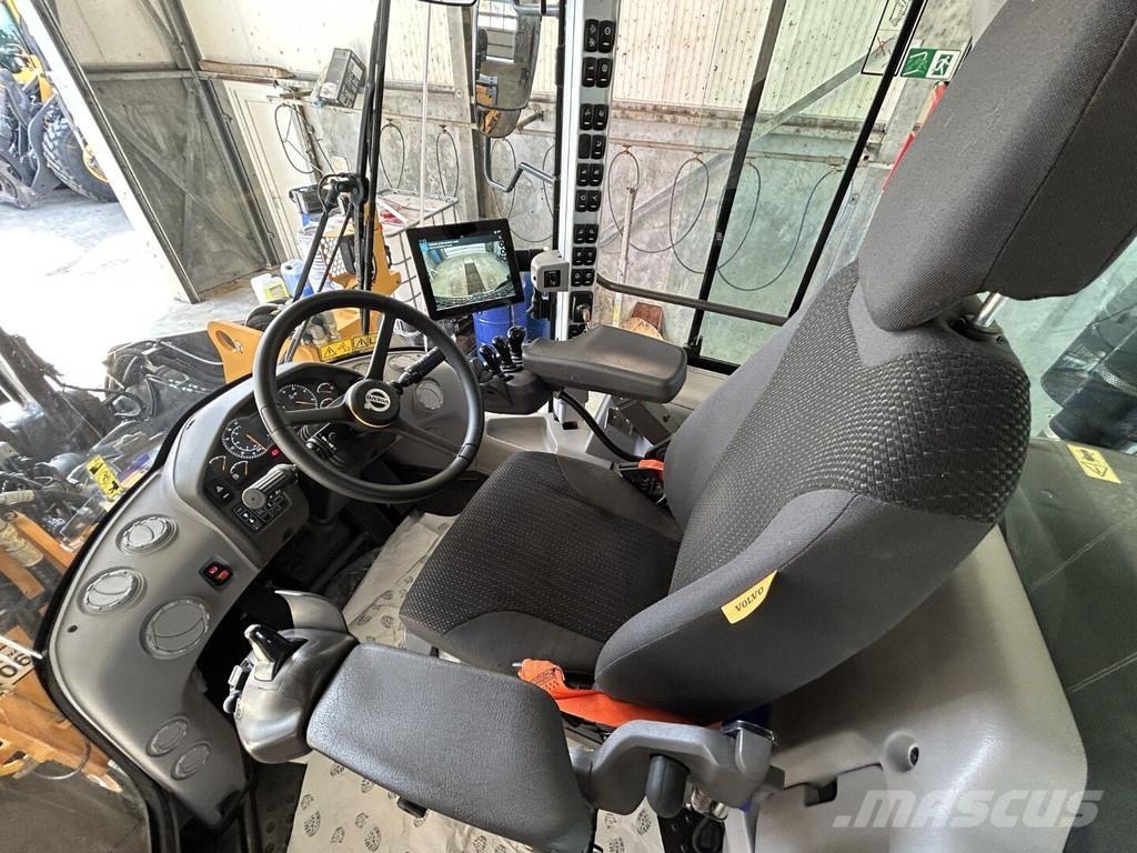 Volvo L120H Rataslaadurid