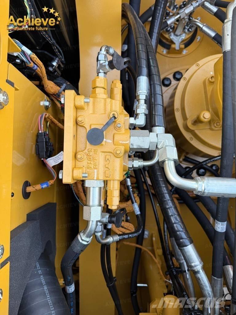 CAT 336 Roomikekskavaatorid