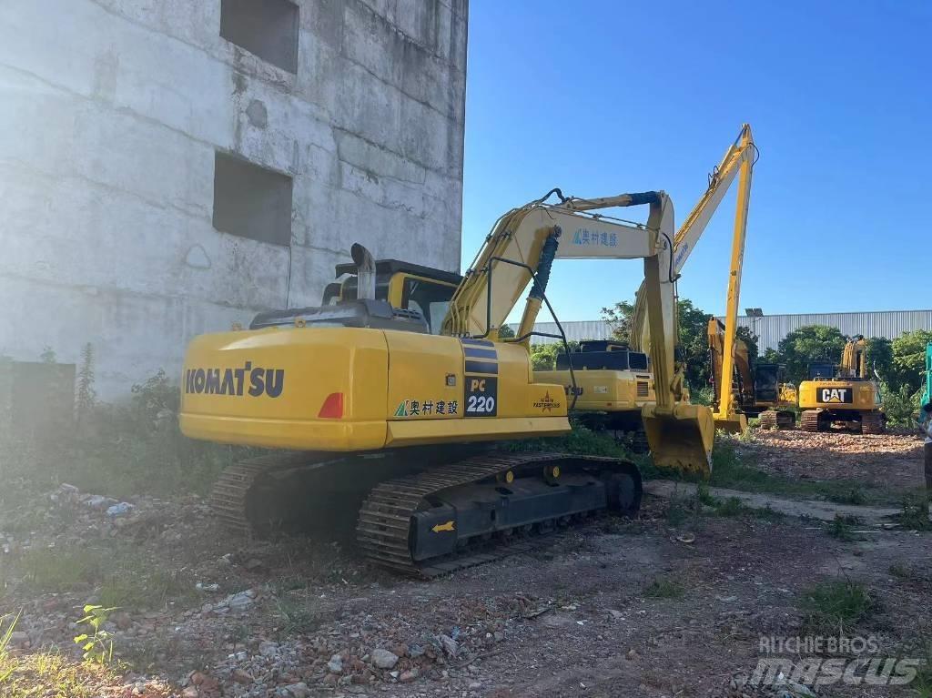Komatsu pc220-8mo Roomikekskavaatorid