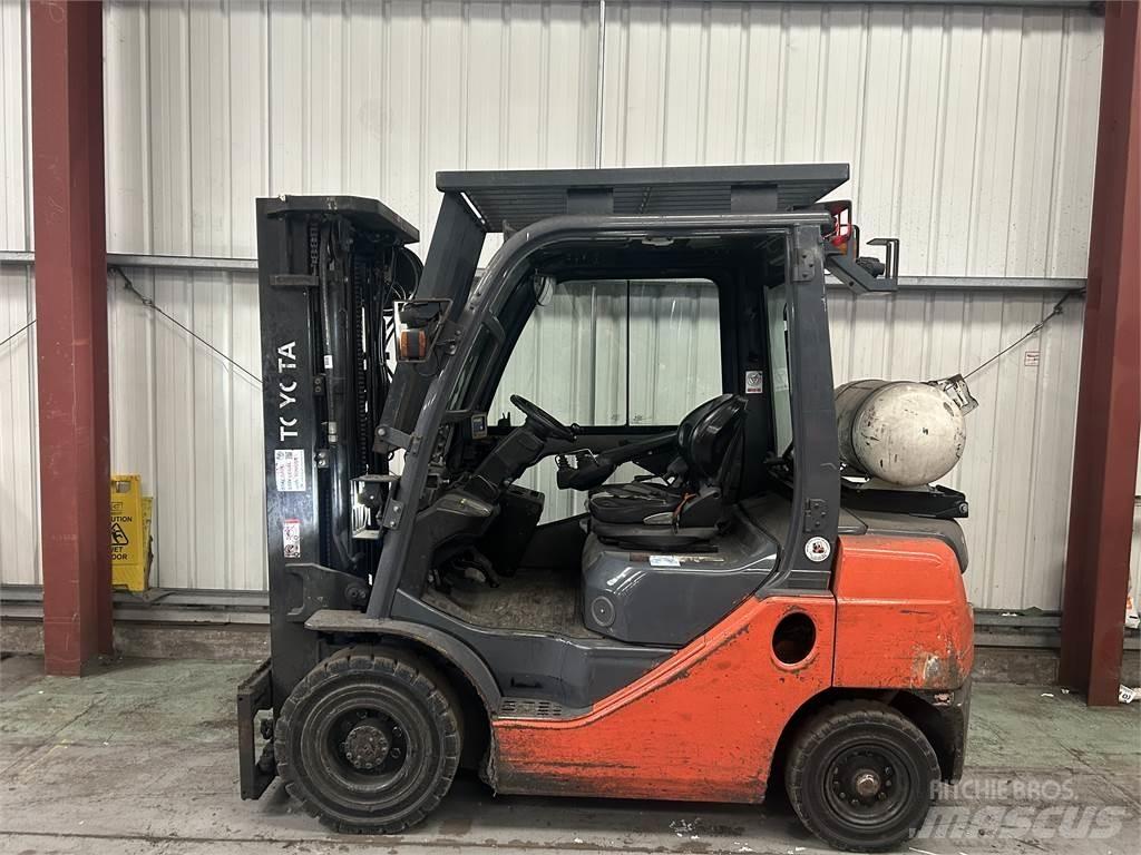 Toyota 02-8FGF25 Gaasitõstukid