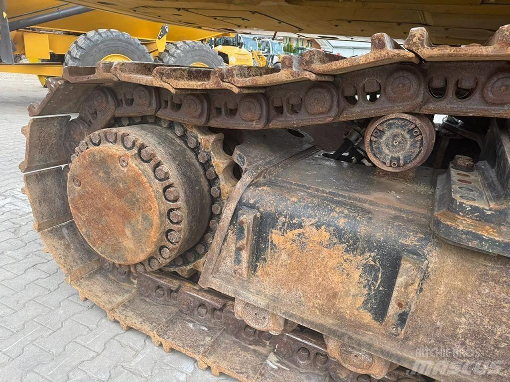 CAT 390 F L ME Roomikekskavaatorid