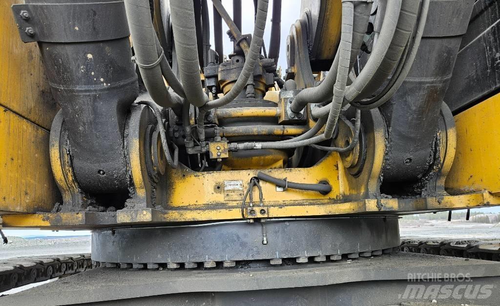 CAT 390 F Roomikekskavaatorid