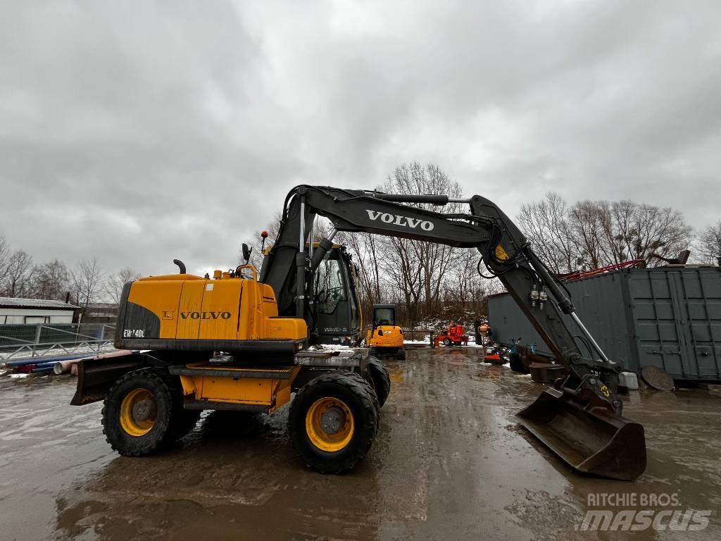 Volvo EW 140 C Ratasekskavaatorid