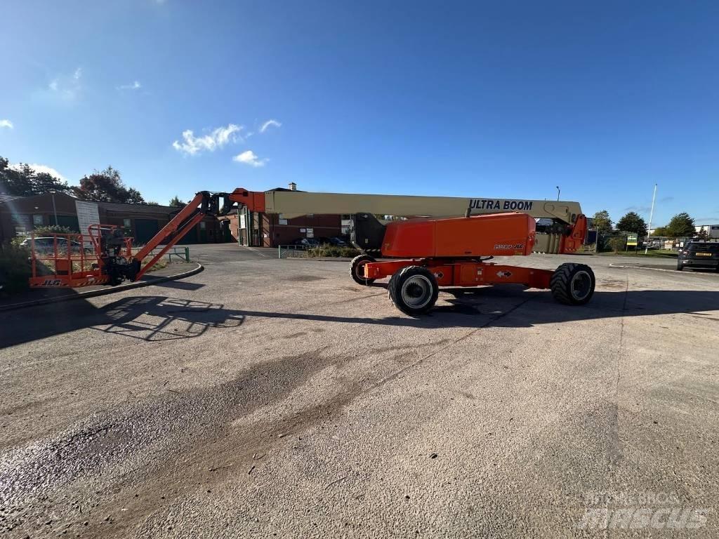 JLG 1500AJP Iseliikuvad poomtõstukid